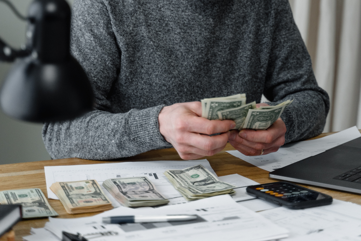 how much should i have in savings