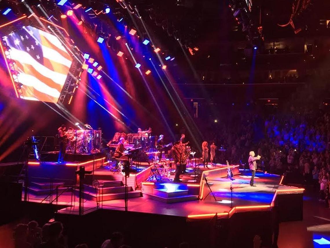 During “America,” one of the encores of Neil Diamond’s 50th Anniversary Tour, the performer reminded his audience of what this country stands for — Lady Liberty in the New York harbor, welcoming immigrants like his parents, descendants of Russian and Polish immigrants.