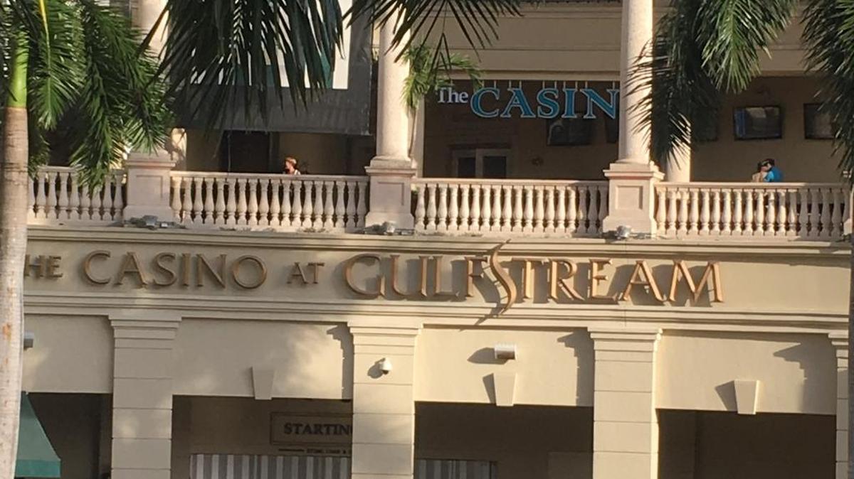 Gulfstream Park officials reached an agreement with Genting for consulting on the casino portion of the Hallandale Beach property.