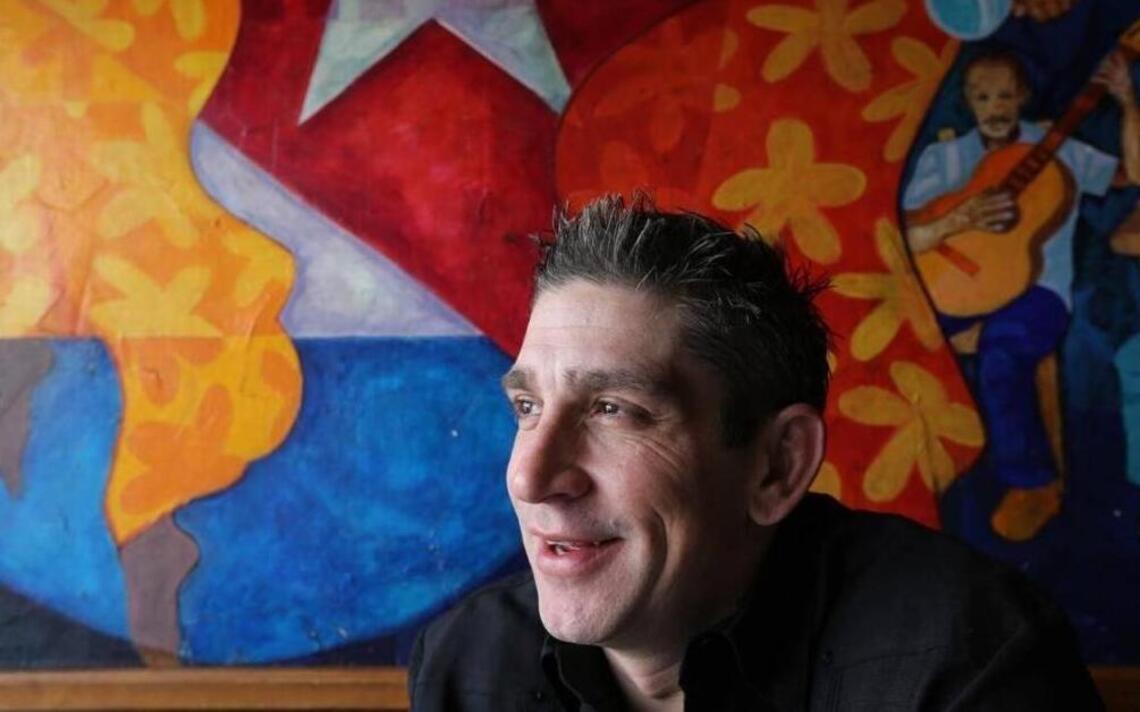 To tell more ‘authentic stories’ of Cuba, 10 writers will tour the island with a poet