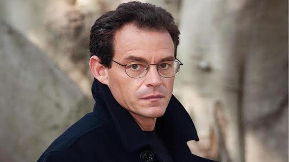 
Author Daniel Silva
