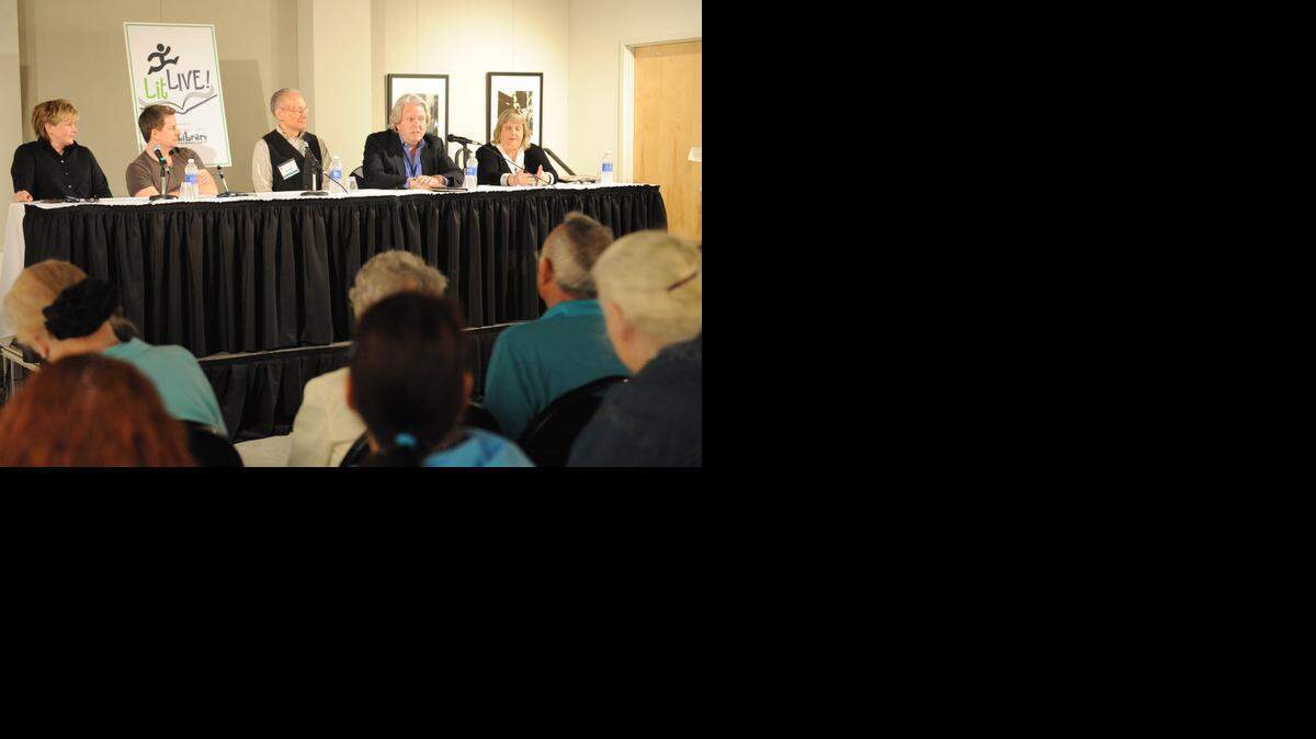 
From left: Authors Karin Slaughter, John Searles, Archer Mayor and Michael Sears with moderator Oline Cogdill at last year’s LitLIVE!, returning this weekend.
