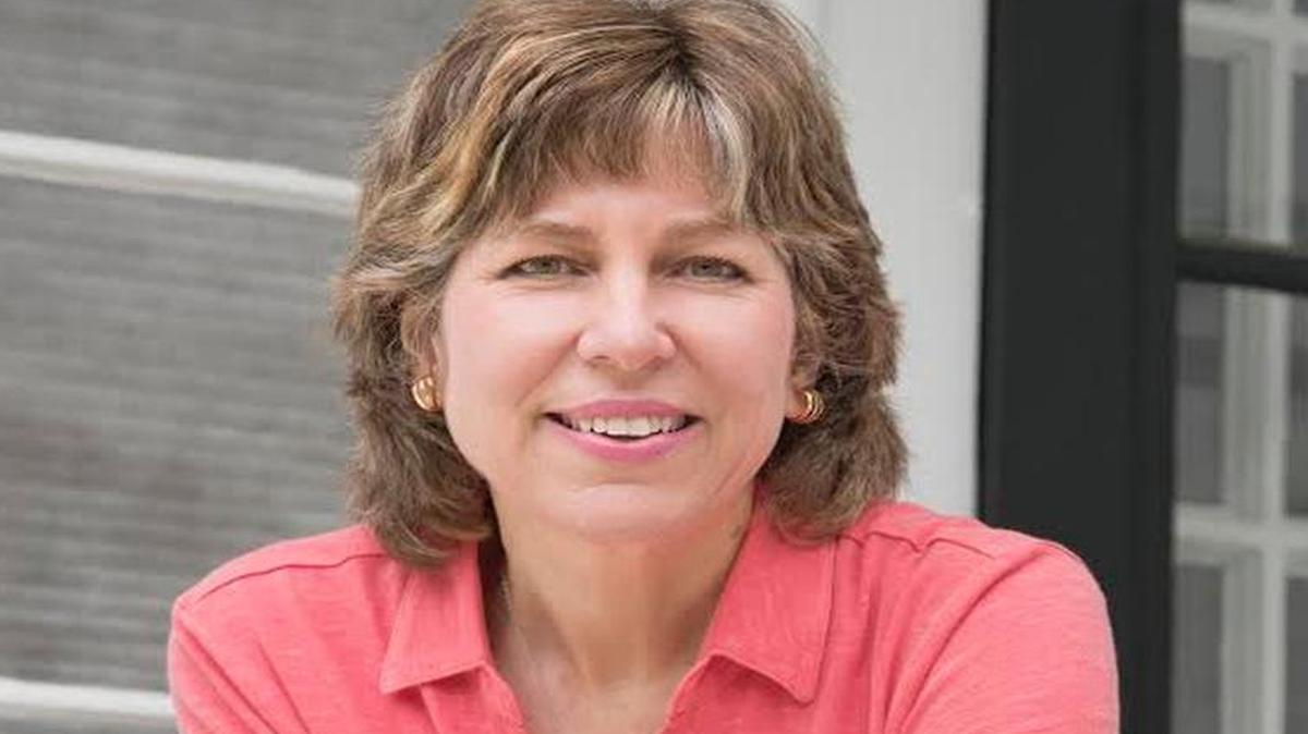Suzanne Chazin