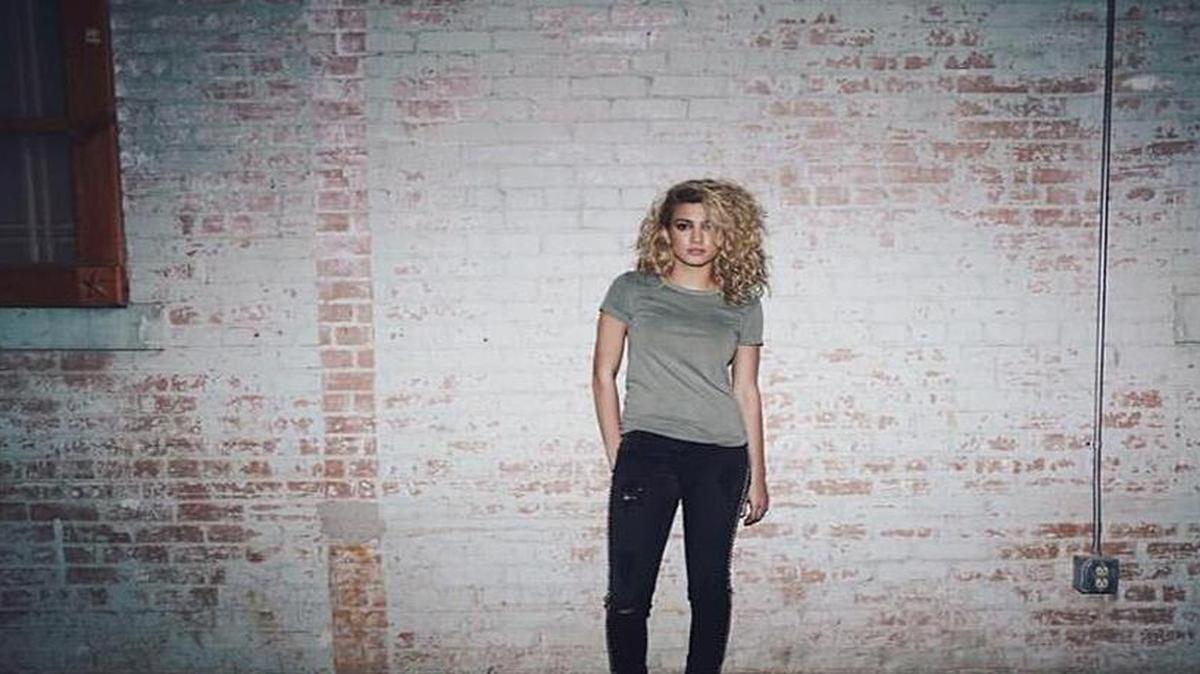 Tori Kelly