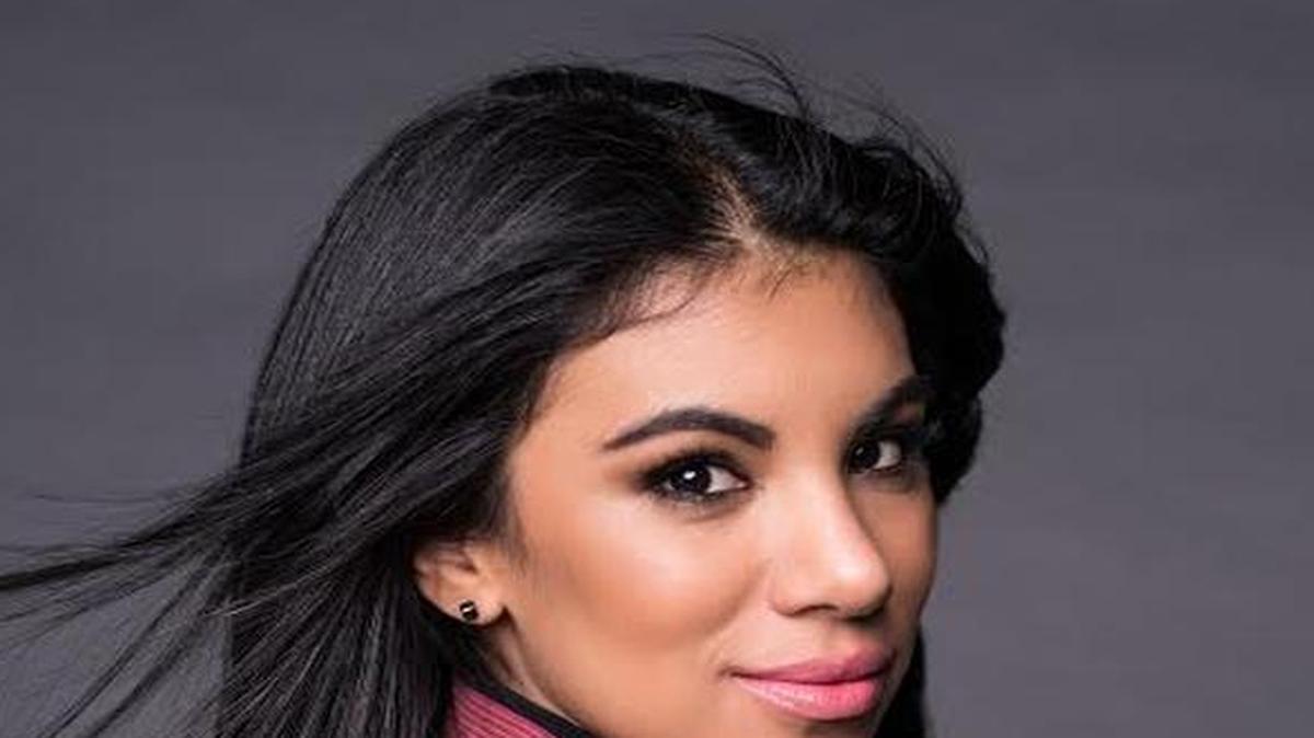 
Chrissie Fit
