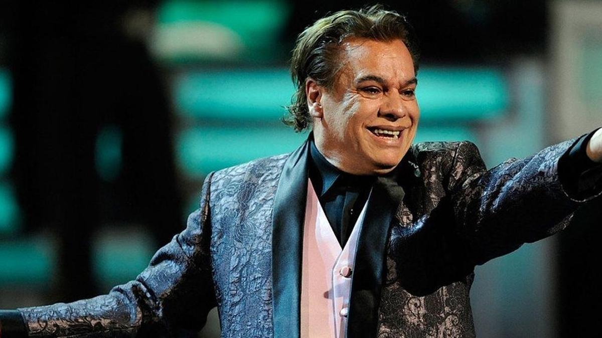 Juan Gabriel.