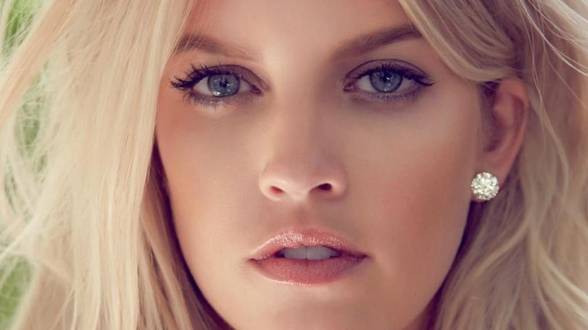 Lauren Tannehill