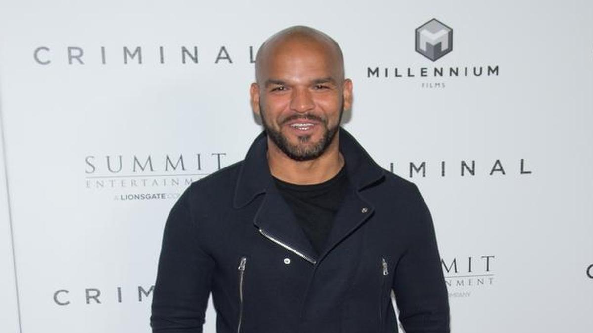 Actor Amaury Nolasco attends the "Criminal" New York Premiere at AMC Loews Lincoln Square 13 theater on April 11, 2016 in New York City