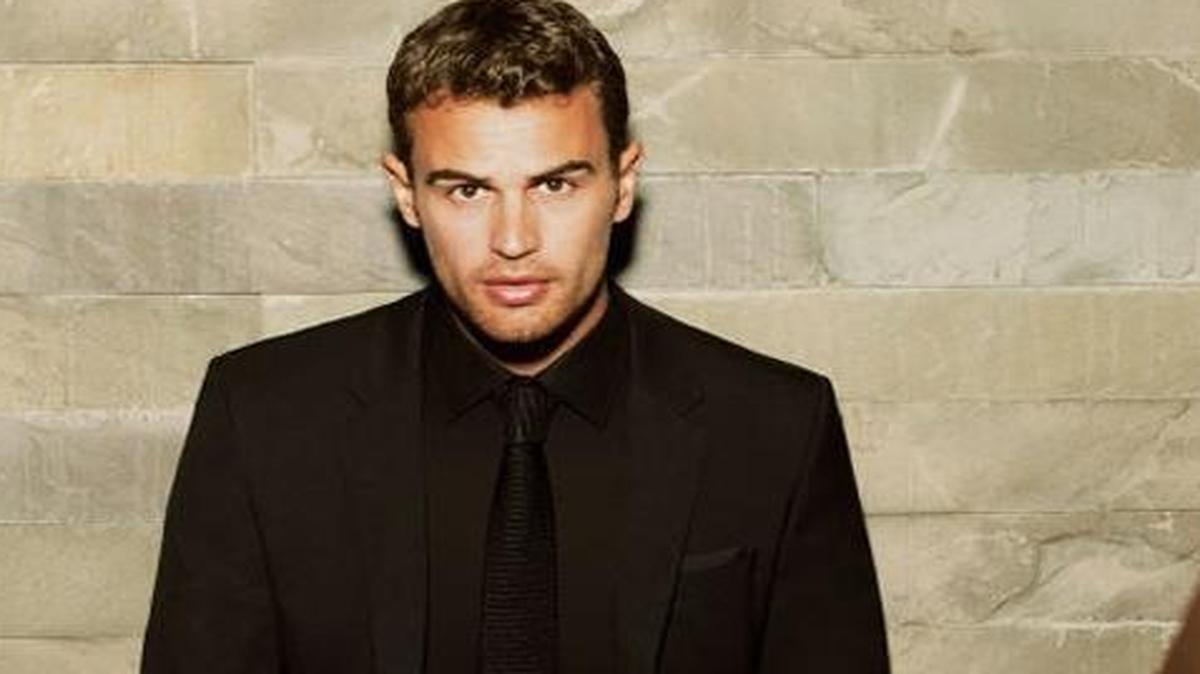 Theo James in Hugo Boss ad