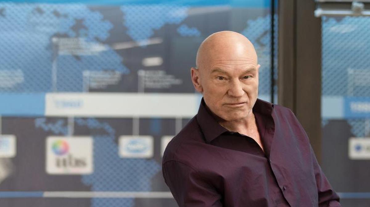
This photo provided by Starz Entertainment, LLC shows, Patrick Stewart as Walter Blunt, in a scene from "Blunt Talk." The show debuts Saturday, Aug. 22, 2015, at 9 p.m. ET/PT on Starz. (Justina Mintz/Starz Entertainment, LLC via AP) 
