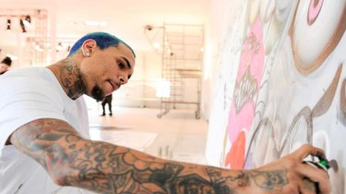 
Chris Brown paints at SPACEBY3 
