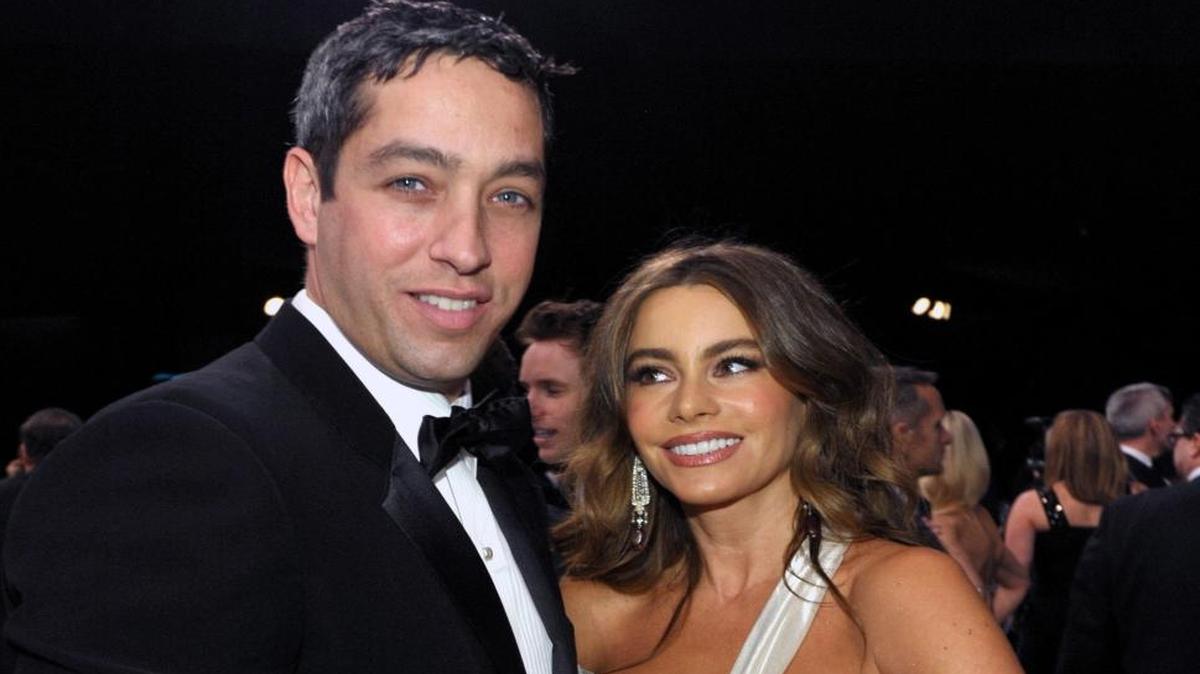 
FILE - In this Jan. 27, 2013, file photo, Nick Loeb, left, and Sofia Vergara pose in the audience at the 19th Annual Screen Actors Guild Awards at the Shrine Auditorium in Los Angeles. 
