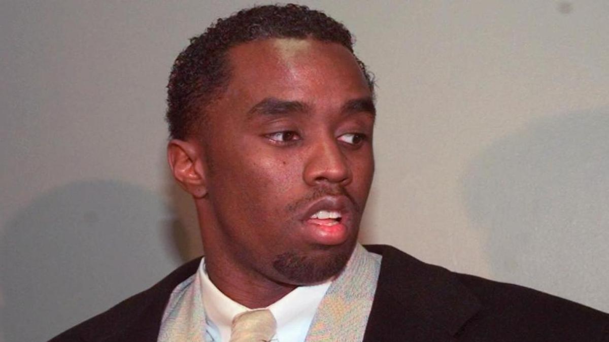 
Sean "Puff Daddy" Combs is going back to his old moniker
