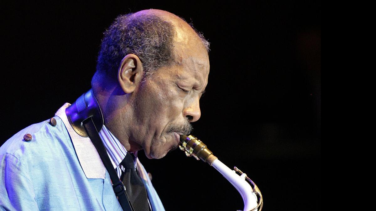 
FILE - In this Wednesday, Feb. 14, 2007, file photo, U.S. jazz legend Ornette Coleman plays the sax during his only concert in Germany at the philharmonic concert house in Essen, Germany. Coleman, the visionary saxophonist who pioneered "free jazz" and won a Pulitzer Prize in 2007, died, on Thursday, June 11, 2015 in New York. He was 85. 

