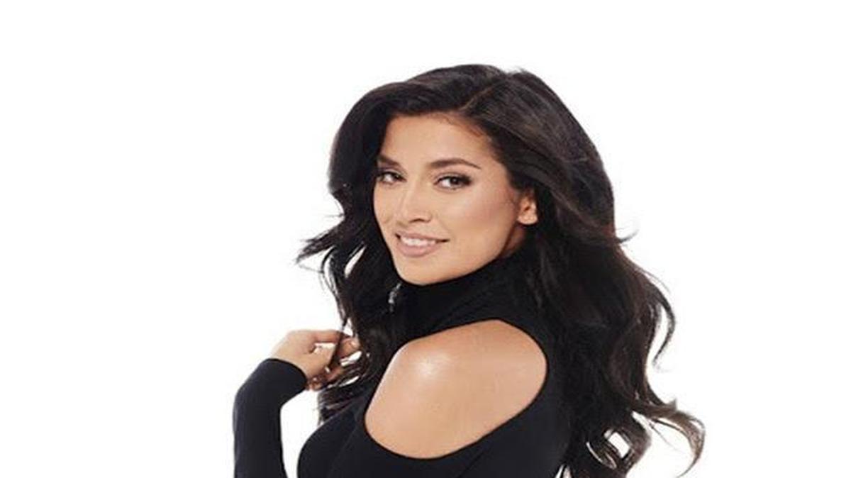 
Nicole Williams
