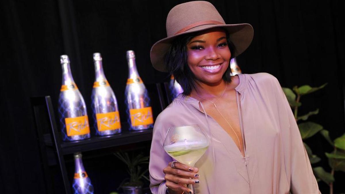 
Gabrielle Union celebrates the launch of Veuve Clicquot Rich at a Star Island residence Sept 21, 2015
