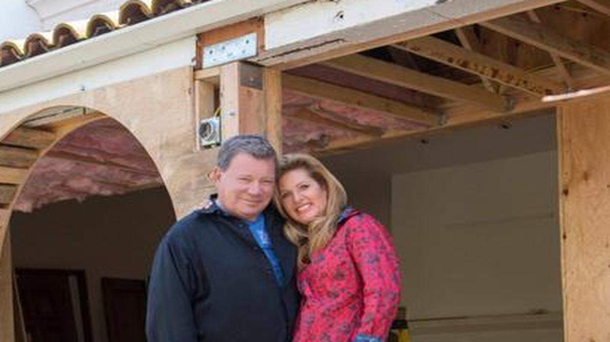 
bill and liz: Beyond the remodeling plans, The William Shatner Project, with William Shatner and his wife Liz, offer a glimpse into the lives of a celeb rity and his Southern California mansion.


