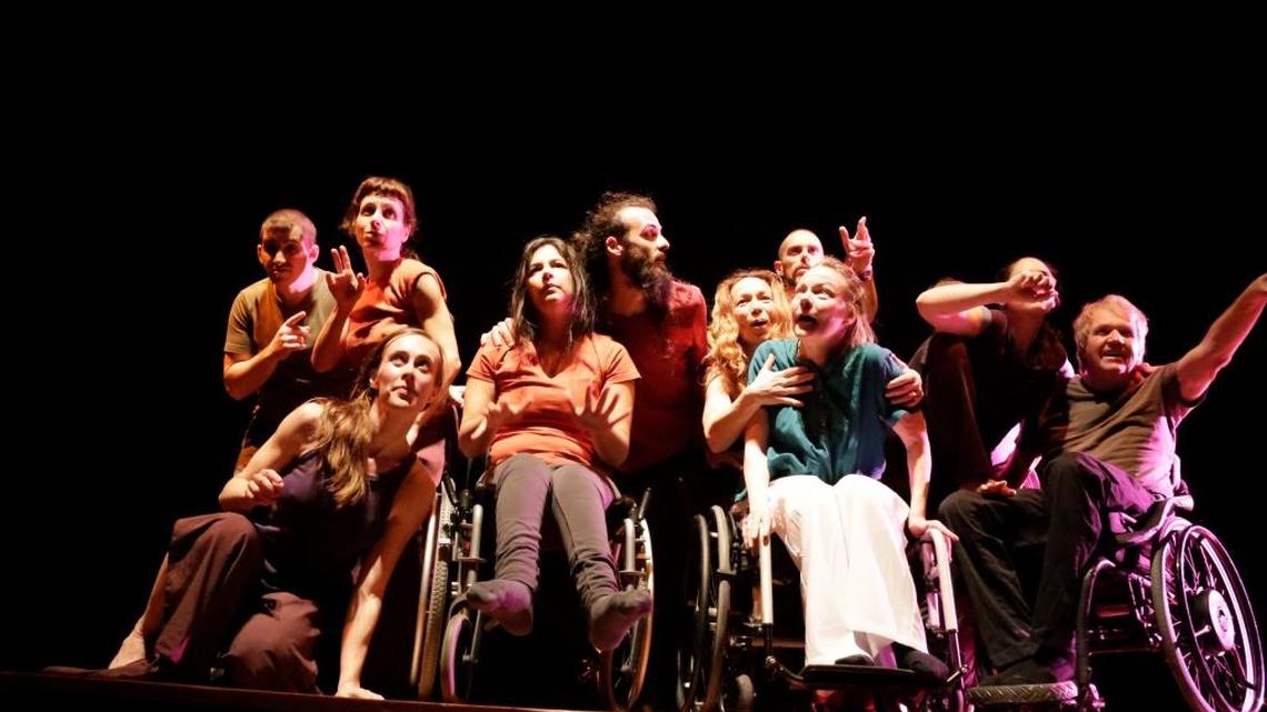 Members of Karen Peterson and Dancers and Portugal’s Plural|Núcleo de Dança and Amalgama Companhia de Danca in “Identity”