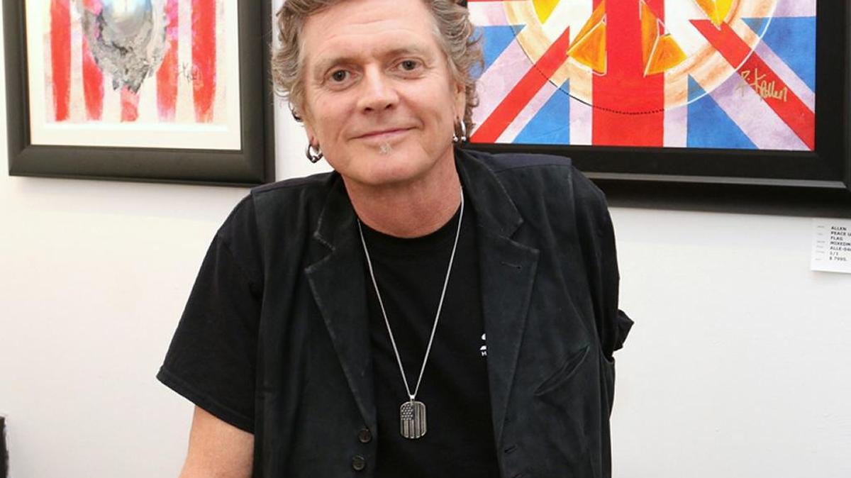 Def Leppard’s drummer Rick Allen was attacked by a 19-year-old outside his Fort Lauderdale hotel Monday, police and news reports say.