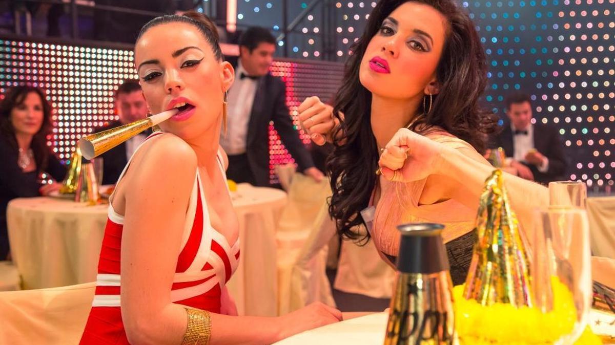 A madcap New Year’s Eve celebration is the setting for ‘My Big Night,’ the opening night film.
