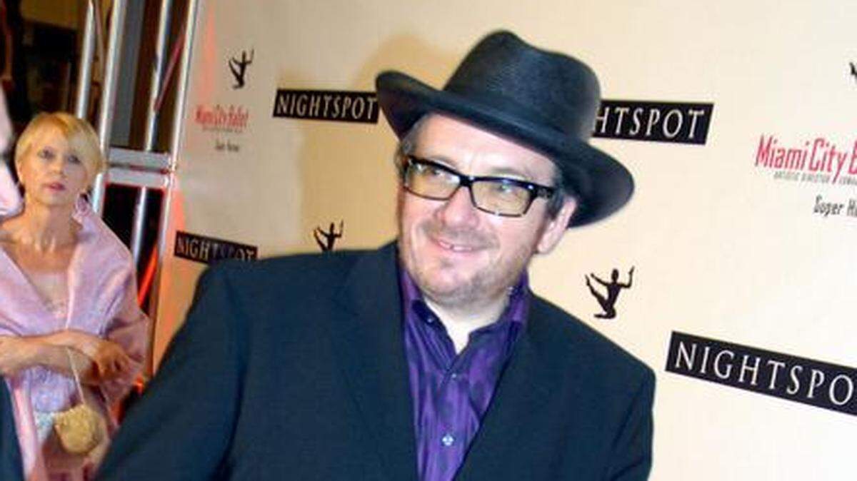 
Elvis Costello.
