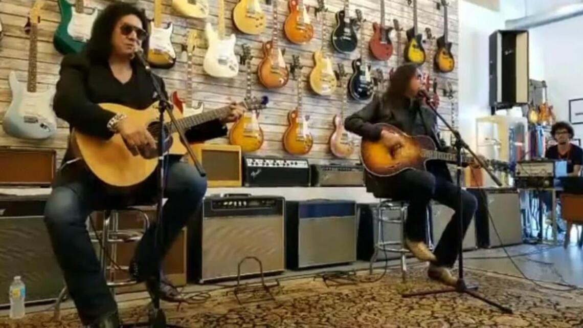 KISS fans were there in Miami to meet Gene Simmons. They didn’t expect this special guest.