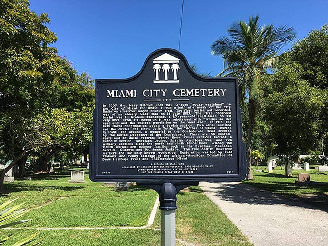 The sign at Miami City Cemetery.