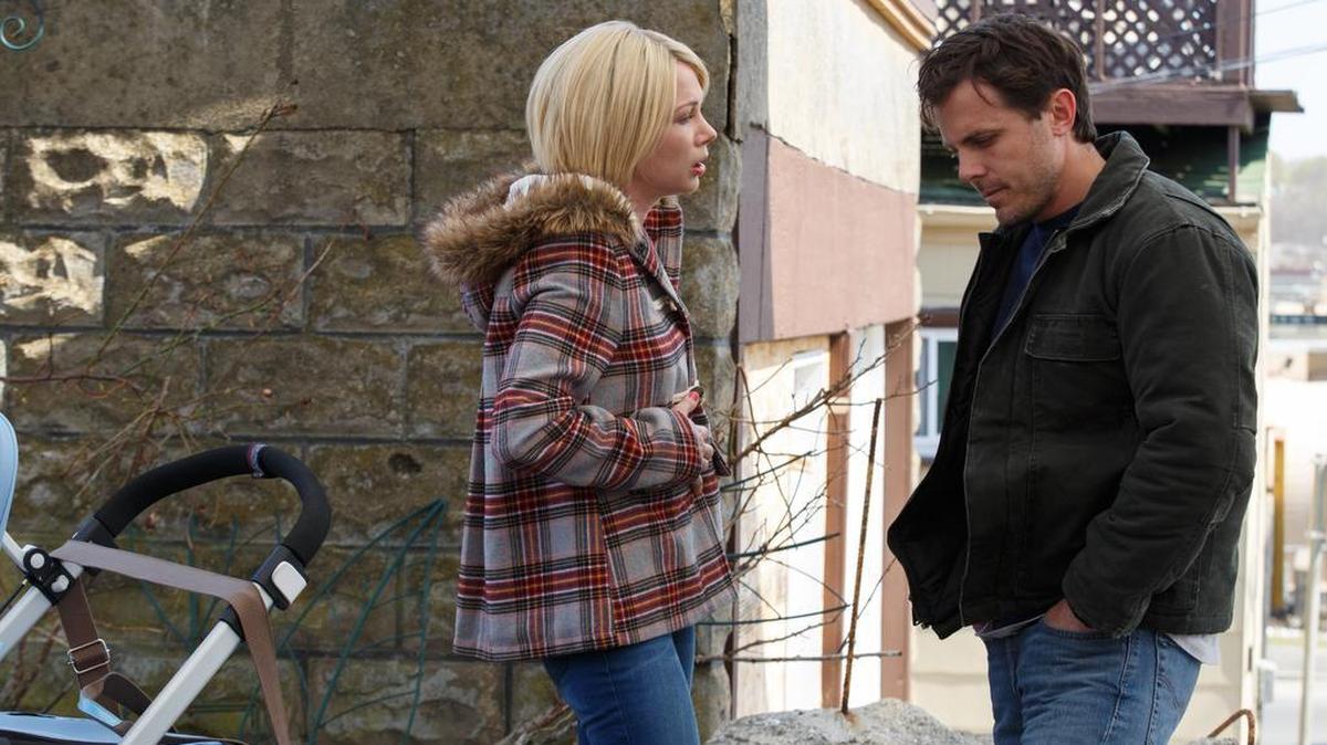 Michelle Williams and Casey Affleck play an estranged couple in ‘Manchester by the Sea.’