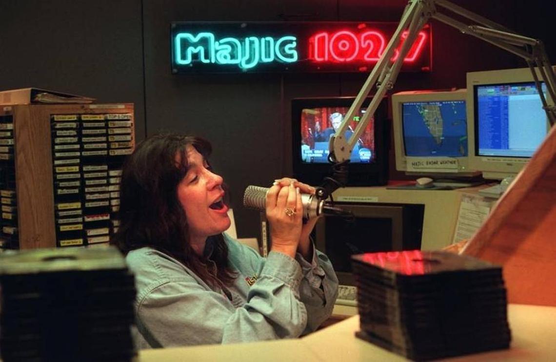 Mindy Lang, here singing along with an oldie in 2000, has contributed voice drops to the updated majicoldies.com