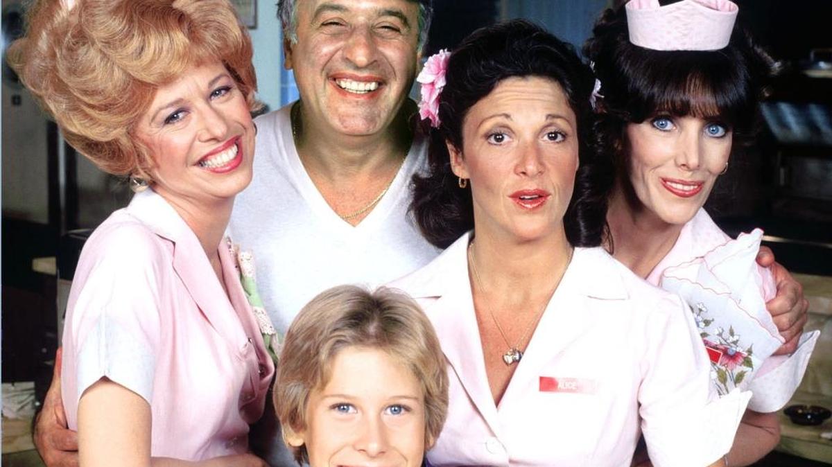 The cast of ‘Alice’ in 1979: Polly Holliday as Flo, Vic Tayback as diner owner Mel, Philip McKeon as Alice’s son Tommy, Linda Lavin as Alice and Beth Howland as Vera.