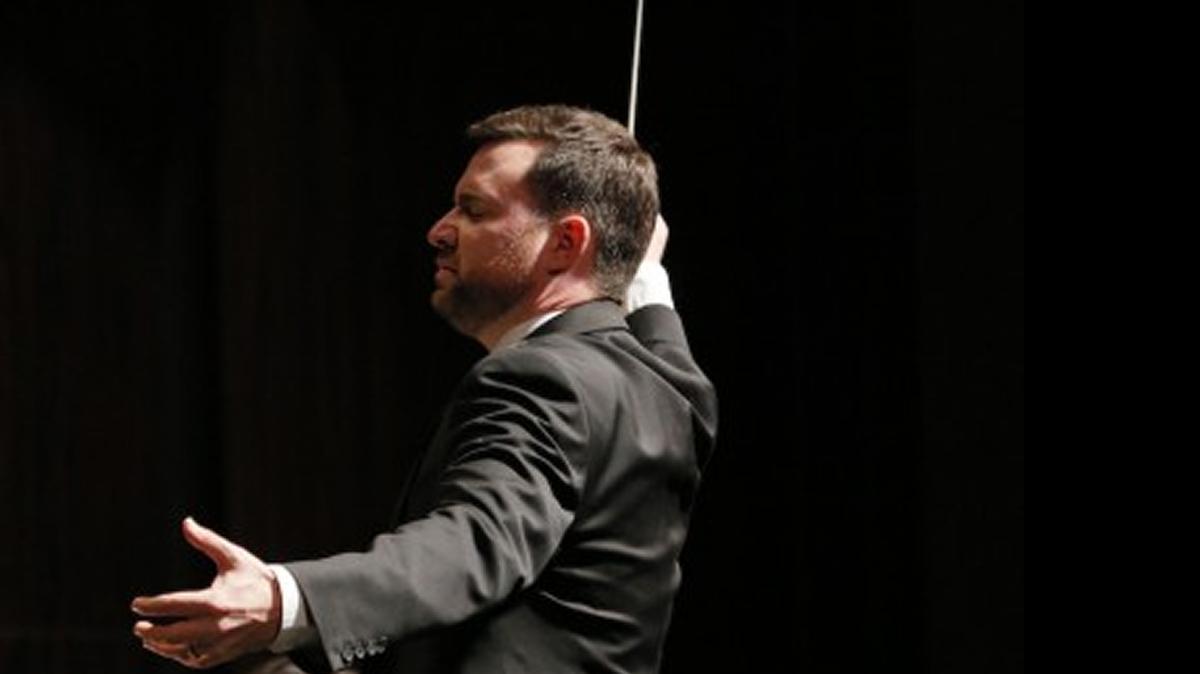 
Patrick Dupré Quigley conducts Seraphic Fire and a trio of soloists in the program ‘Bach + Mahler.’

