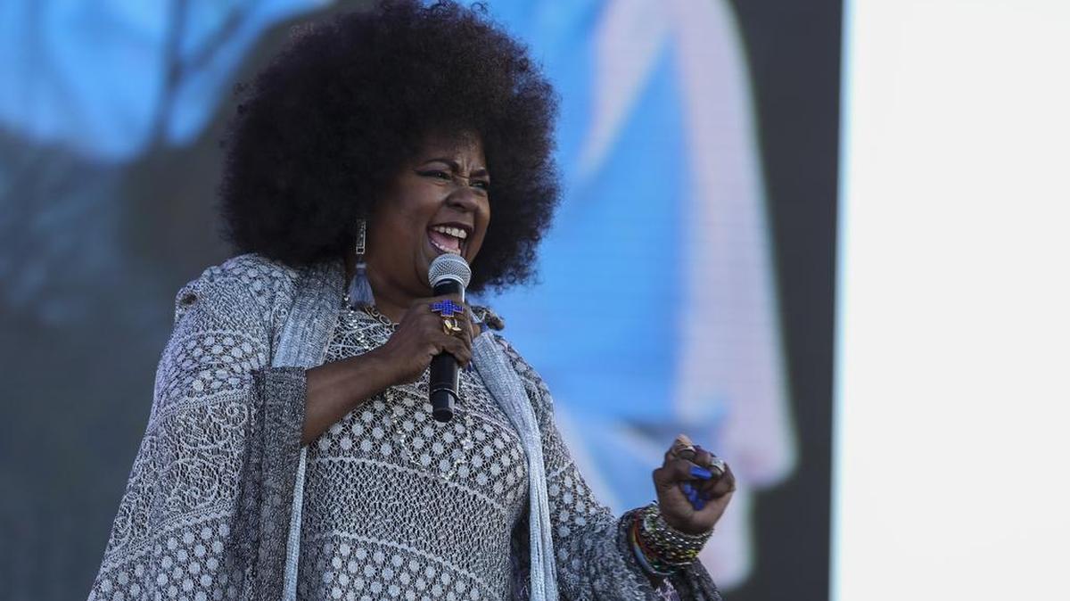 Betty Wright performs during the 12th annual Jazz in the Gardens music festival in Miami Gardens on Saturday, March 18