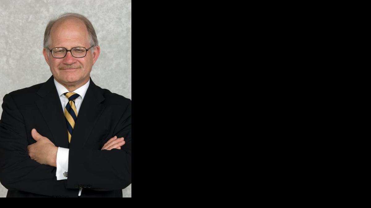 
Florida International University President Mark B. Rosenberg will be honored with Miami Symphony Orchestra’s Golden Baton award.
