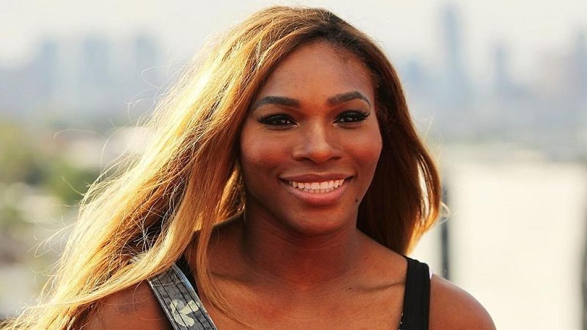Serena Williams has just listed a vacant 2.4-acre lot in a private Jupiter golf club for $6.5 million.