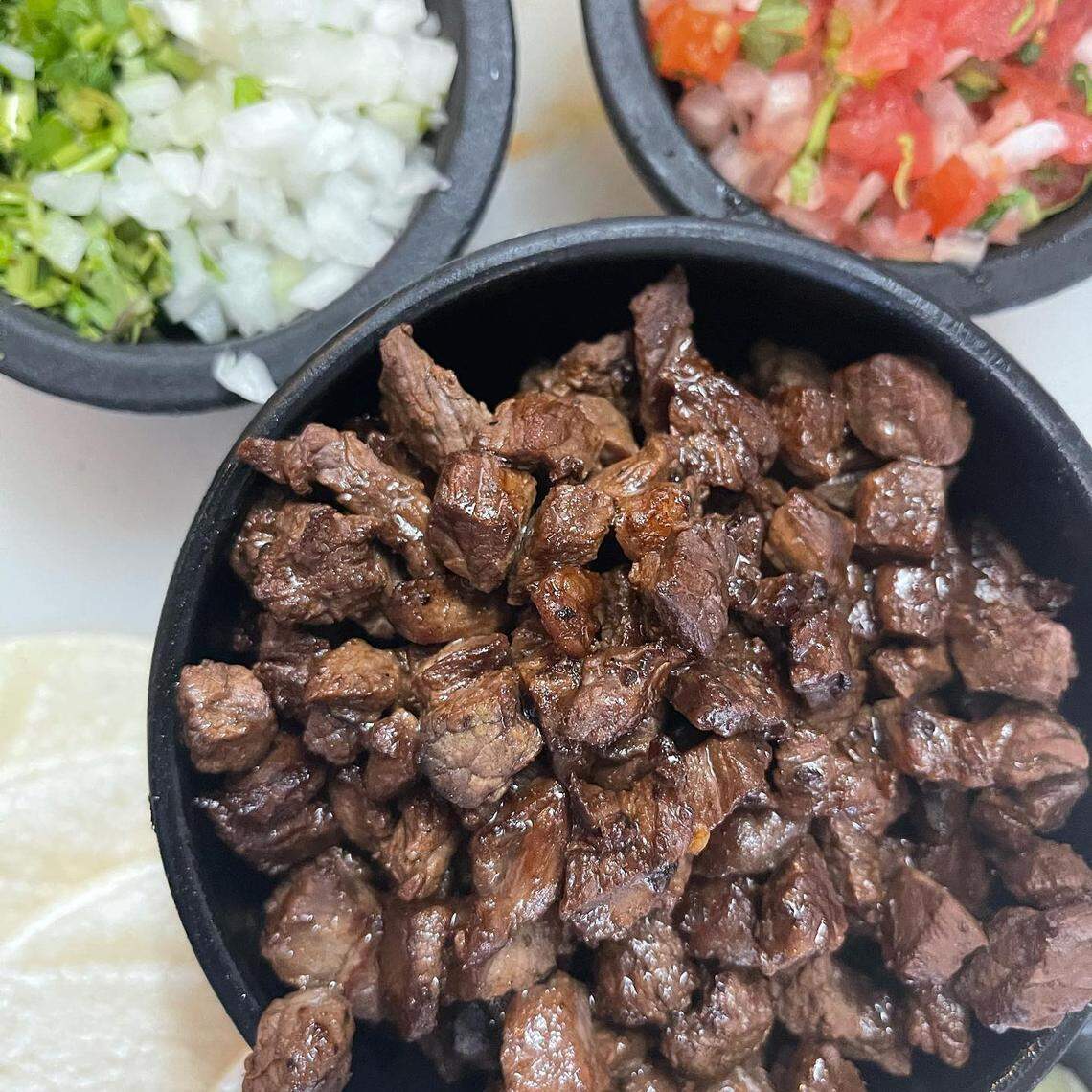 Híjole Taquería lets you make you own taco.