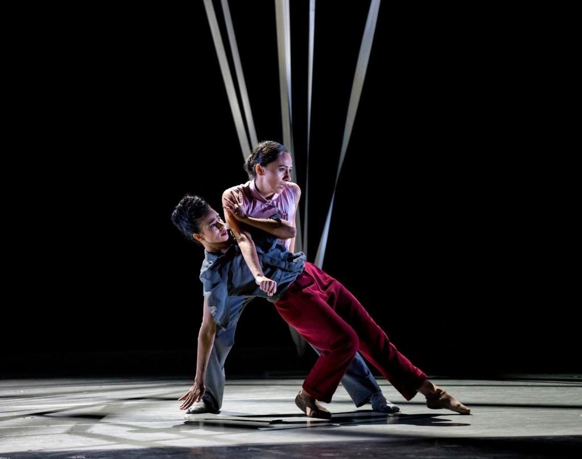 In negotiations since December over a new three-year contract, Alvin Ailey American Dance Theater performers recently boycotted their own galas in Miami and Washington, D.C.