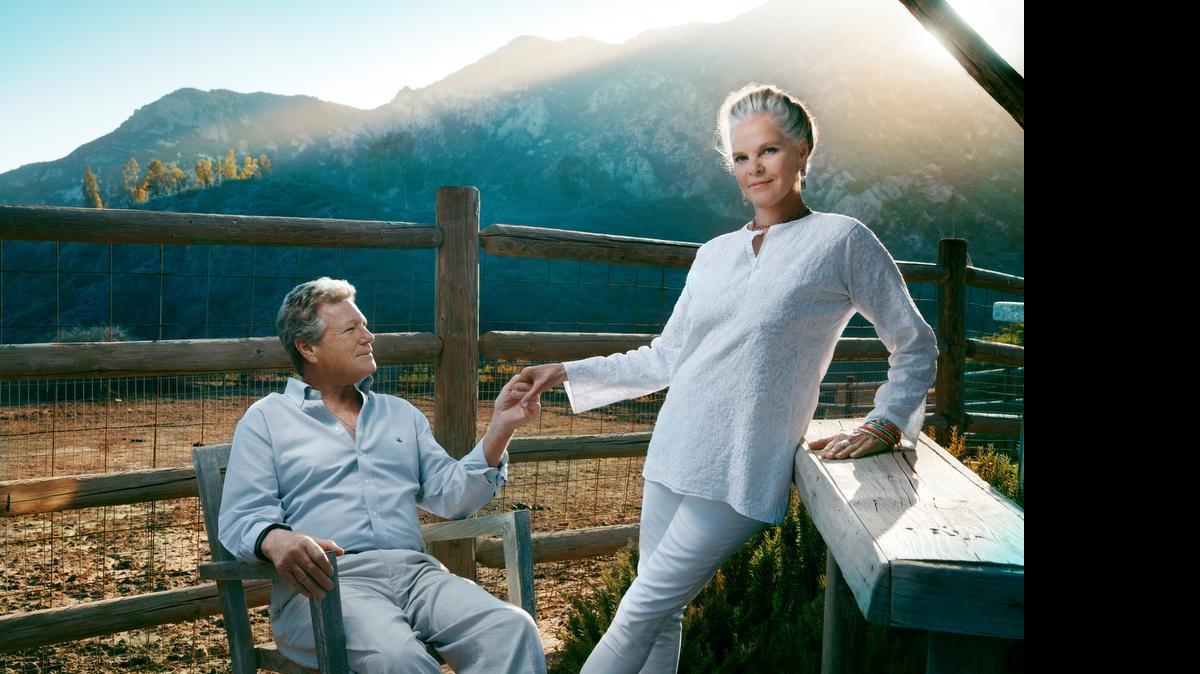 
‘Love Story’ costars Ali MacGraw and Ryan O'Neal have reunited for the national tour of ‘Love Letters.’

