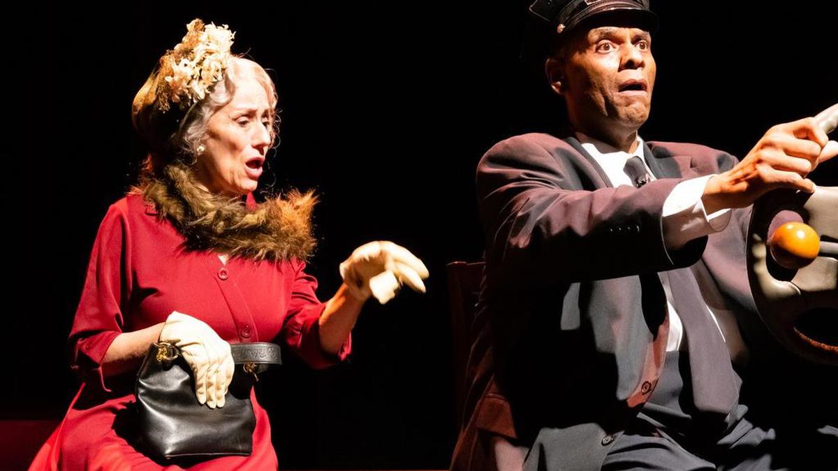 Lillian Andron’s Daisy Werthan gets in some serious backseat driving as James Samuel Randolph’s Hoke Coleburn takes her on a road trip to Alabama in ‘Driving Miss Daisy.’