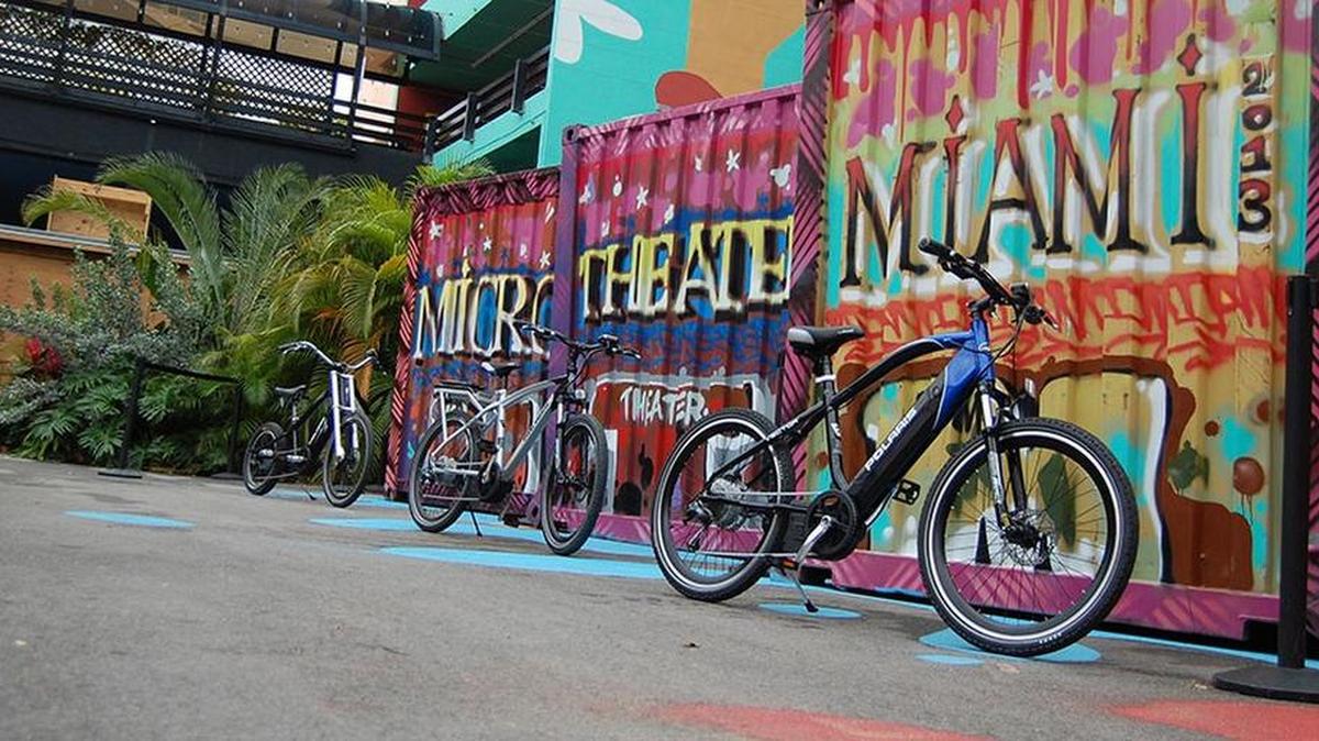 Micro Theater Miami Container