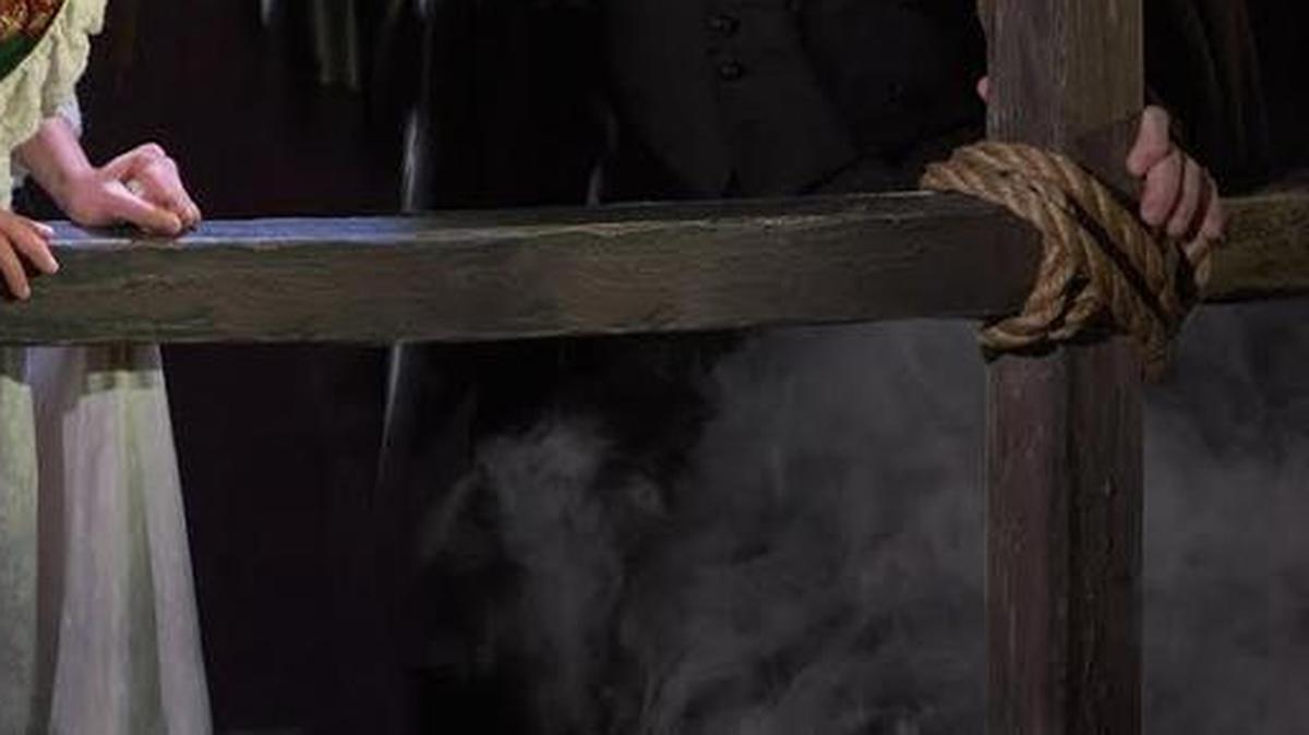 Katie Travis and Chris Mann star in ‘Phantom of the Opera’ at the Arsht Center.