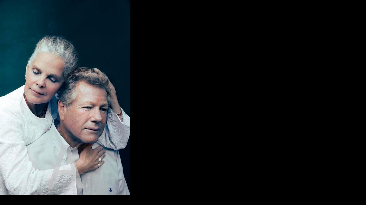 
Ali MacGraw and Ryan O'Neal, famously paired in the movie ‘Love Story,’ will reunite onstage in ‘Love Letters.’

