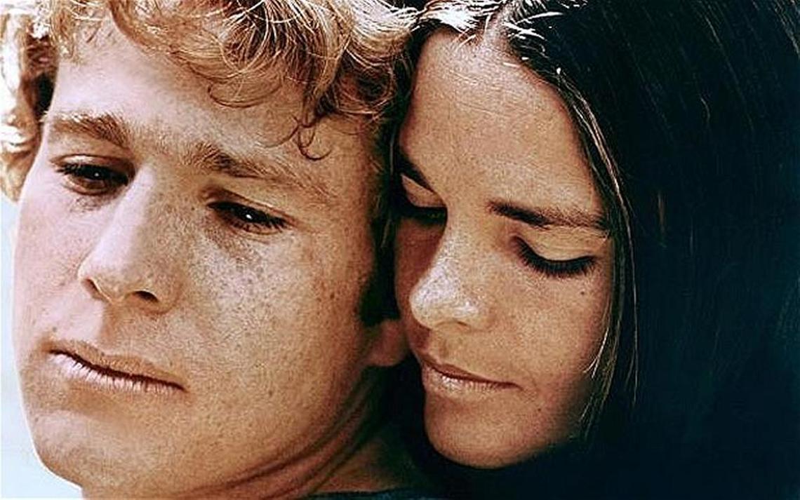 Ryan O’Neal and Ali MacGraw became famous playing the tragic couple in the 1970 movie “Love Story.”