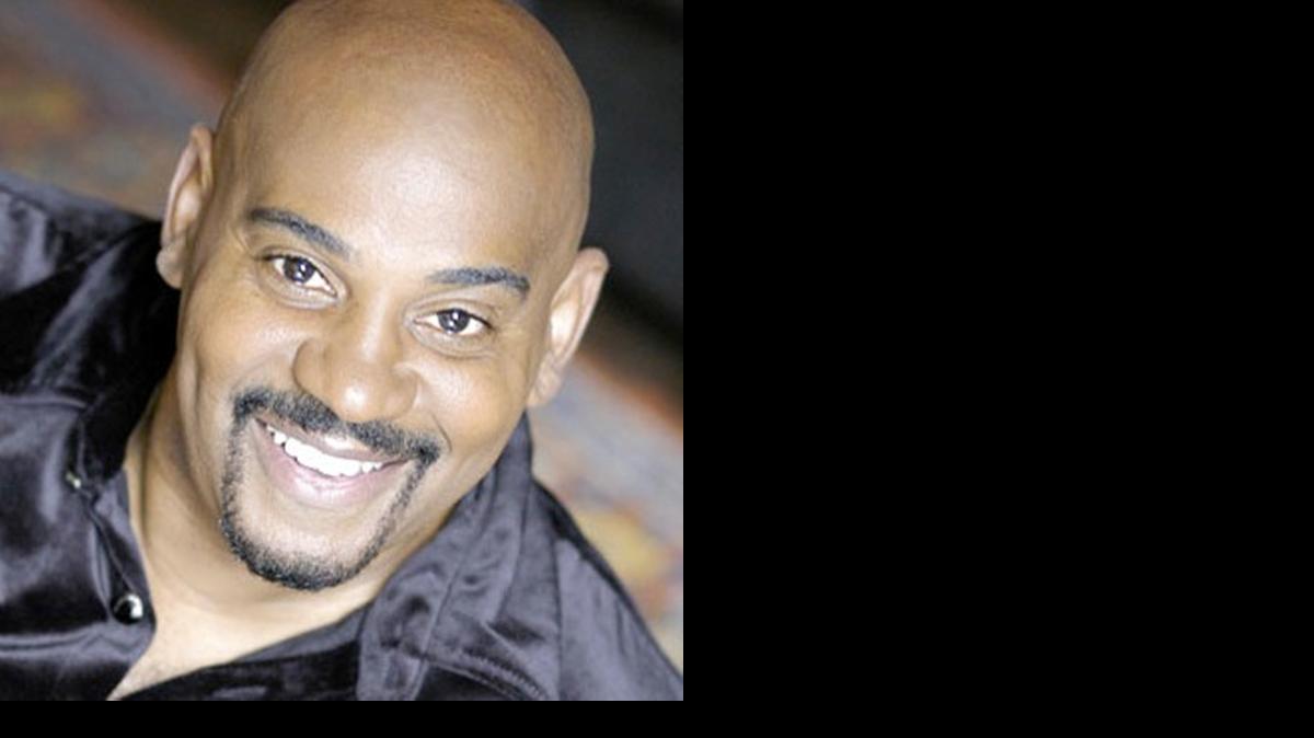 
Singer-guitarist Allan Harris will perform in Pompano Beach as part of a free concert titled ‘The Bridge,’ honoring Martin Luther King Jr.’s march for voting rights in Selma.
