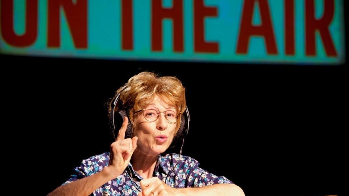 Anne O’Sullivan plays sex therapist Ruth Westheimer in “Becoming Dr. Ruth” at GableStage.