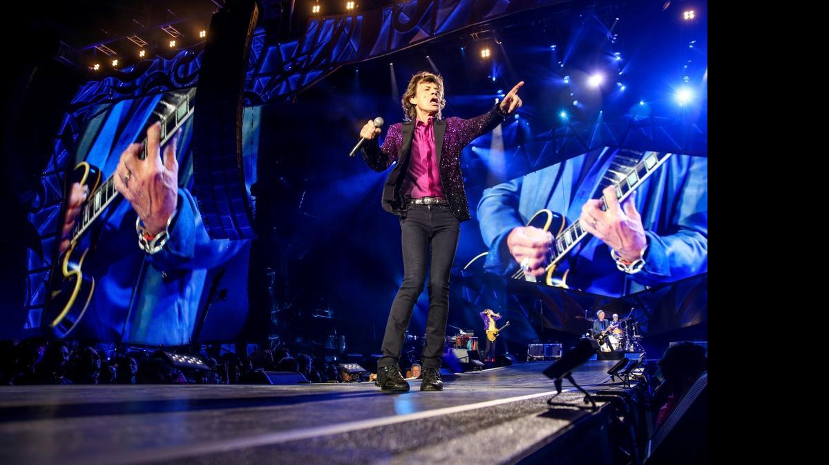 
STILL ROLLING: Mick Jagger performs at The Rolling Stones Zip Code Tour opening night at Petco Park on May 24, 2015, in San Diego. The group performed songs from its 1971 album, ‘Sticky Fingers,’ which gets the deluxe reissue treatment June 9, 2015.
