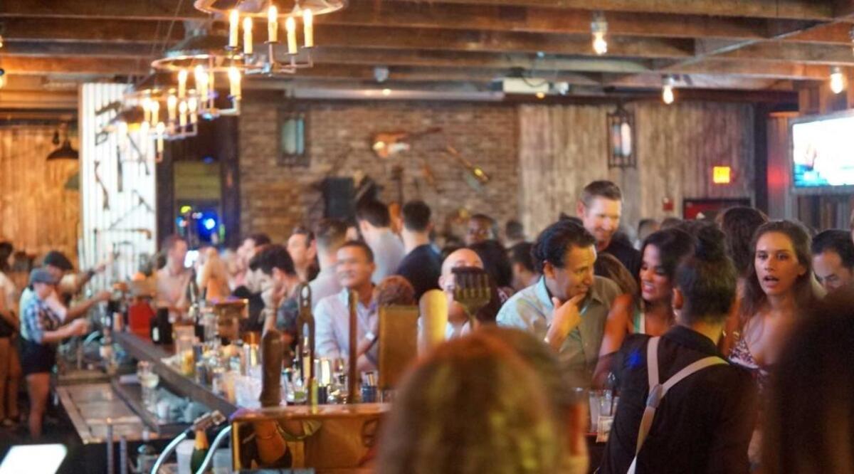 The Craftsman goes from a lively lunch spot to a party atmosphere after hours.