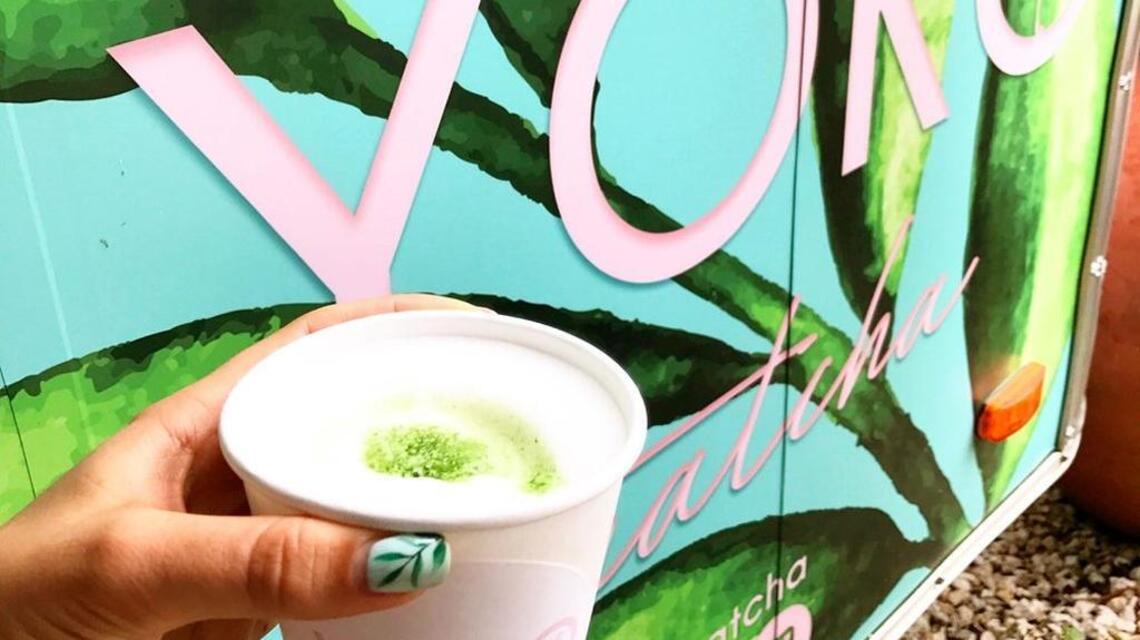 Green tea pastelitos and ‘matcha con leche’ fuse Latin-Japanese flavor at this Miami food truck