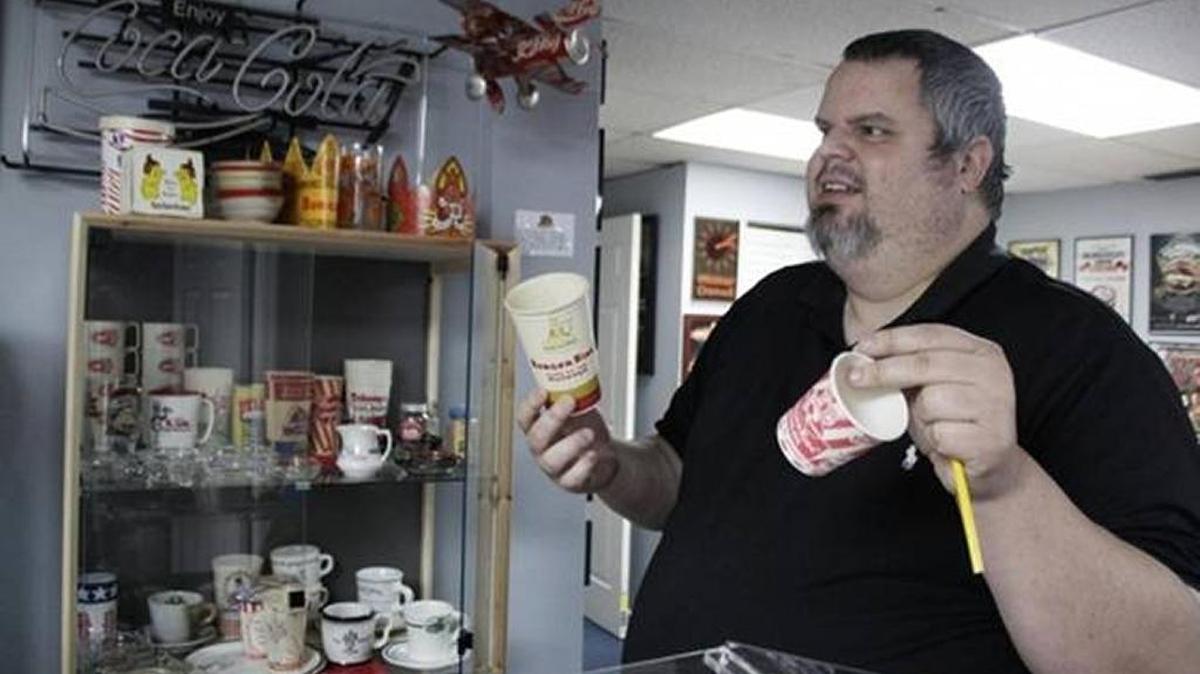Food critic Sef Gonzalez, also known at the Burger Beast, is putting on Croquetapalooza at the Magic City Casino.