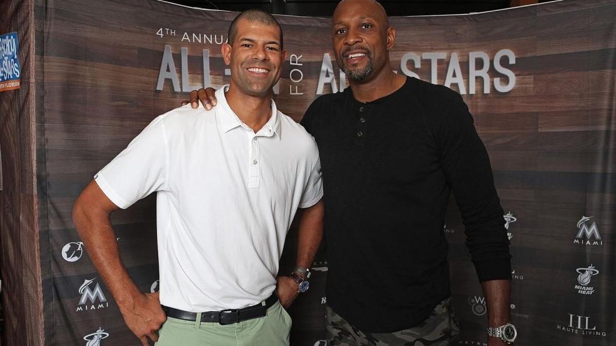 Shane Battier (left) and Alonzo Mourning joined other athletes and celebrities in a poker tournament to benefit South Florida middle-school children. Battier has removed himself from consideration for a front office job with the Detroit Pistons.