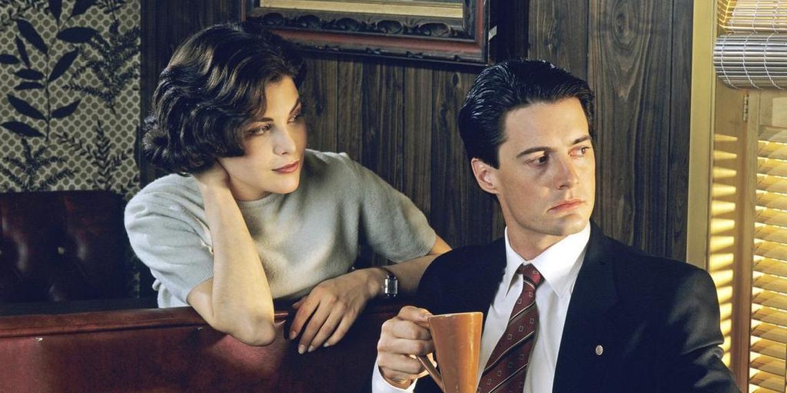 Sherilyn Fenn and Kyle MacLachlan, here in a publicity shot from 1990, reprised their roles as Audrey Horne, daughter of a wealthy businessman, and FBI Special Agent Dale Cooper in a third season of “Twin Peaks.”